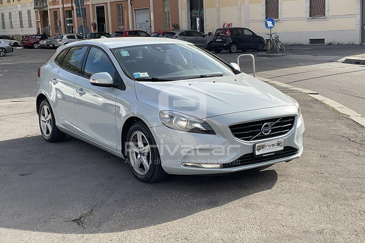 VOLVO V40 T2 Kinetic