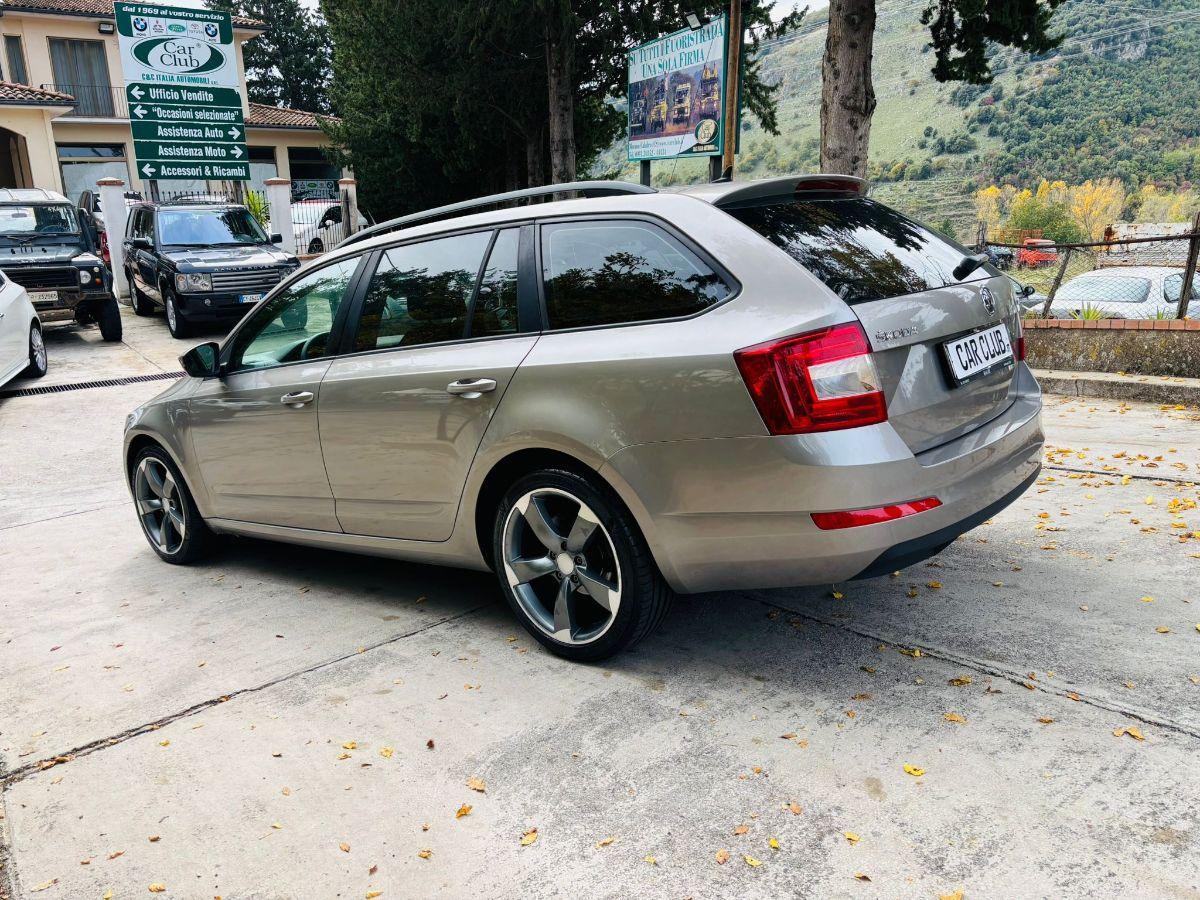 Skoda Octavia 1.6 TDI 105cv DSG Ambition Wagon