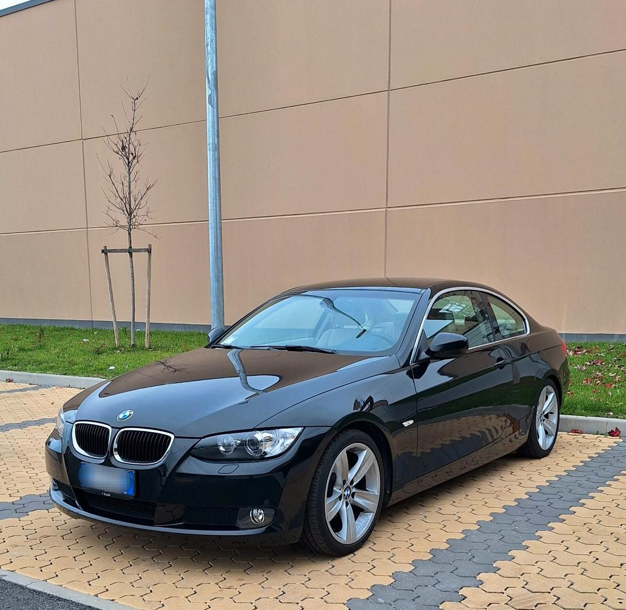 BMW 320i COUPè - 66.000km - PARI AL NUOVO