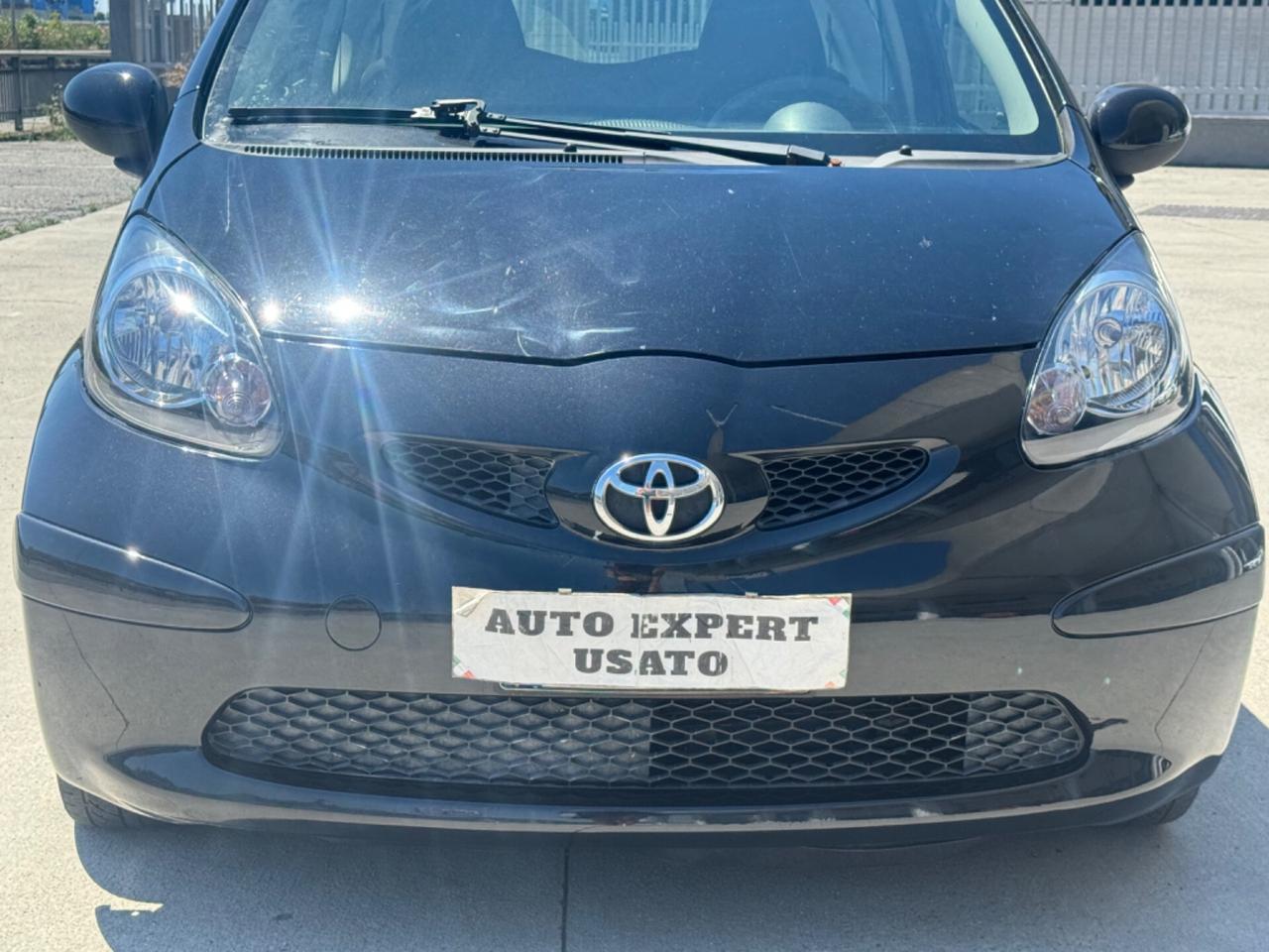 Toyota Aygo 1.0 12V VVT-i 3 porte 2011