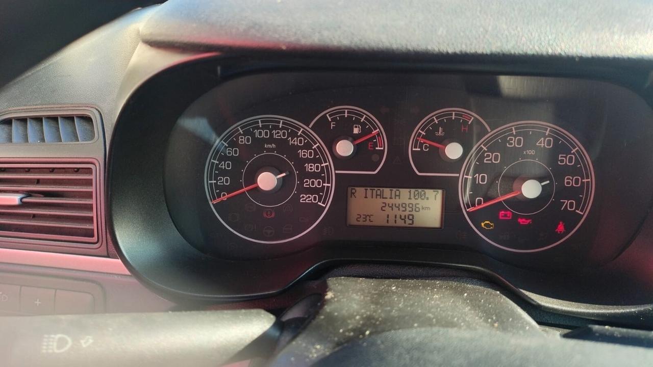 Fiat Grande Punto 1.3 MJT 75 CV 5P Autocarro