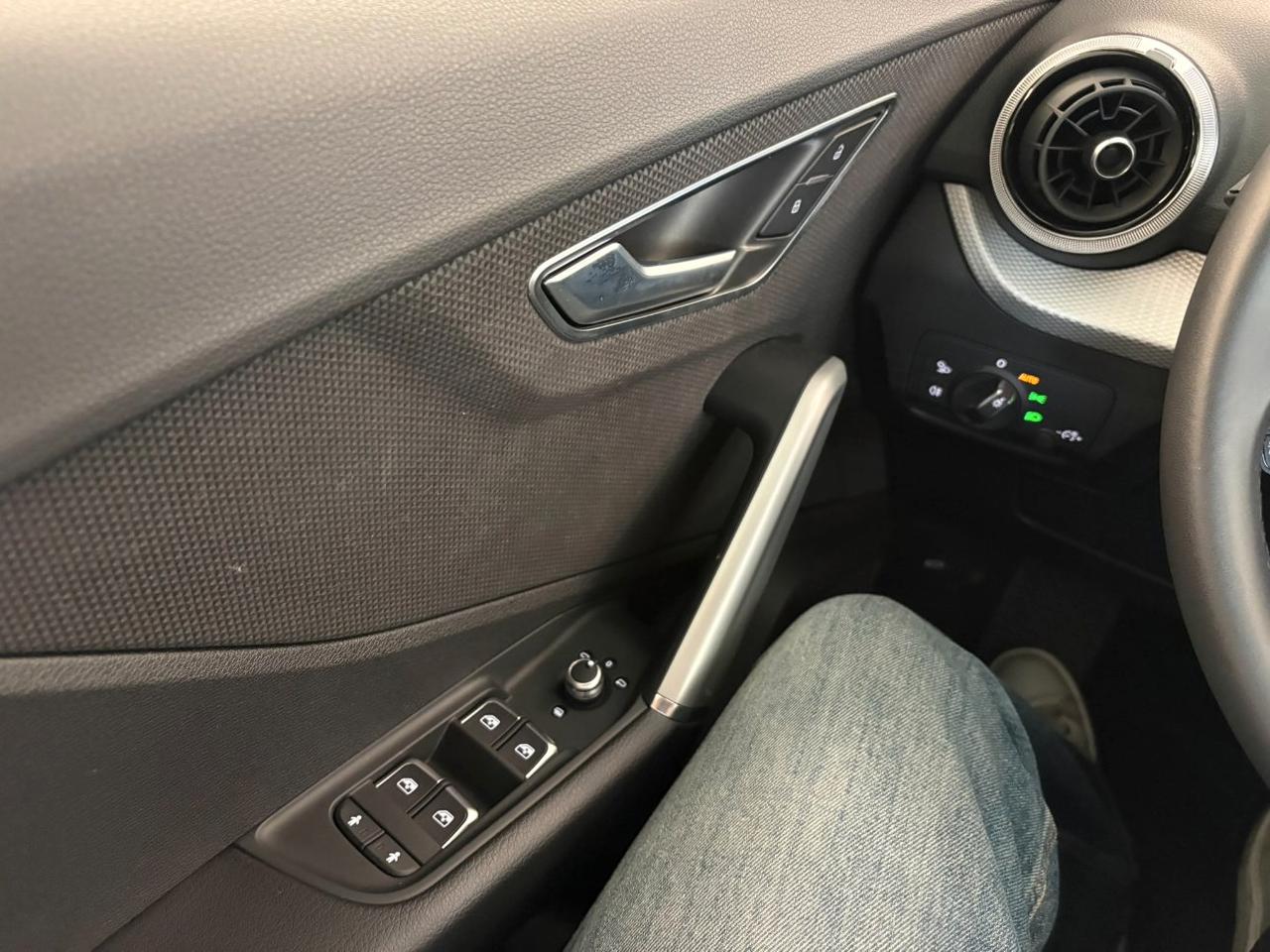Audi Q2 35 1.5 tfsi S line edition s-tronic