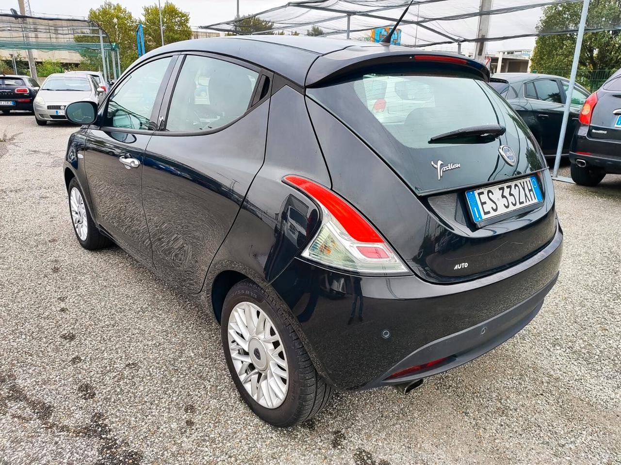 Lancia Ypsilon 1.2 69 CV 5 porte Platinum