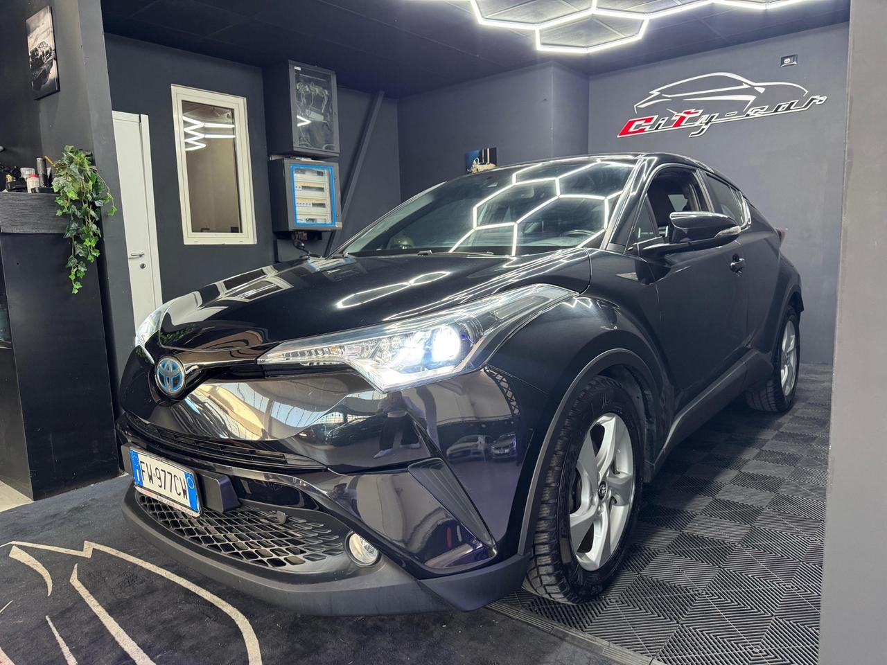 Toyota C-HR 1.8 Hybrid E-CVT – Anno 2019 – 108.000 km