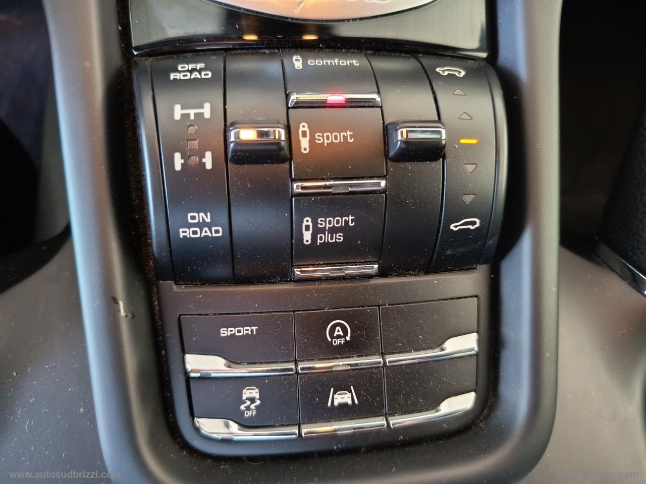 PORSCHE Cayenne 3.0 Diesel Platinum Edition
