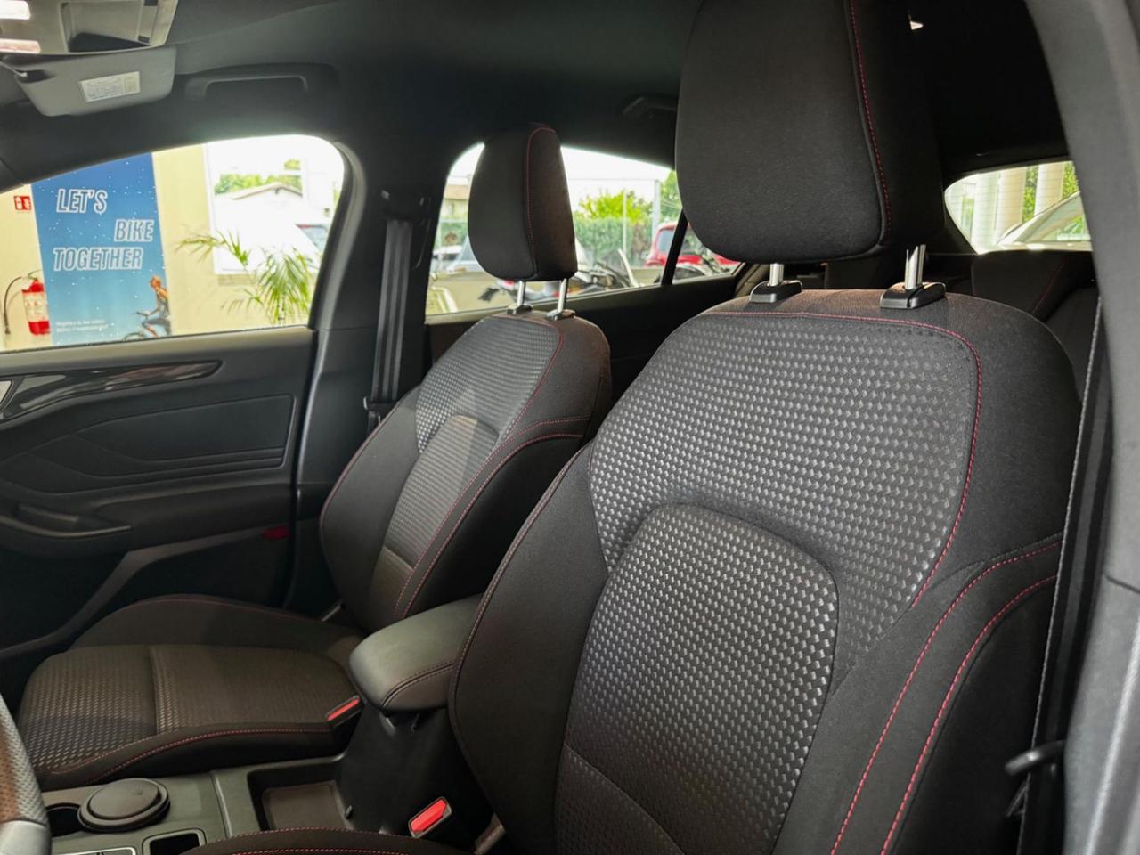 FORD Focus V 2022 1.5 EcoBlue 115 CV AUTO 5p. ST-Line - ANCHE NERA!