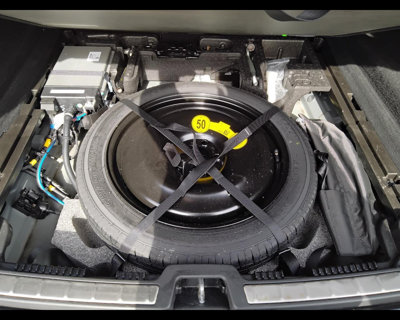 VOLVO XC60 II 2022 - XC60 2.0 b4 Plus Dark auto