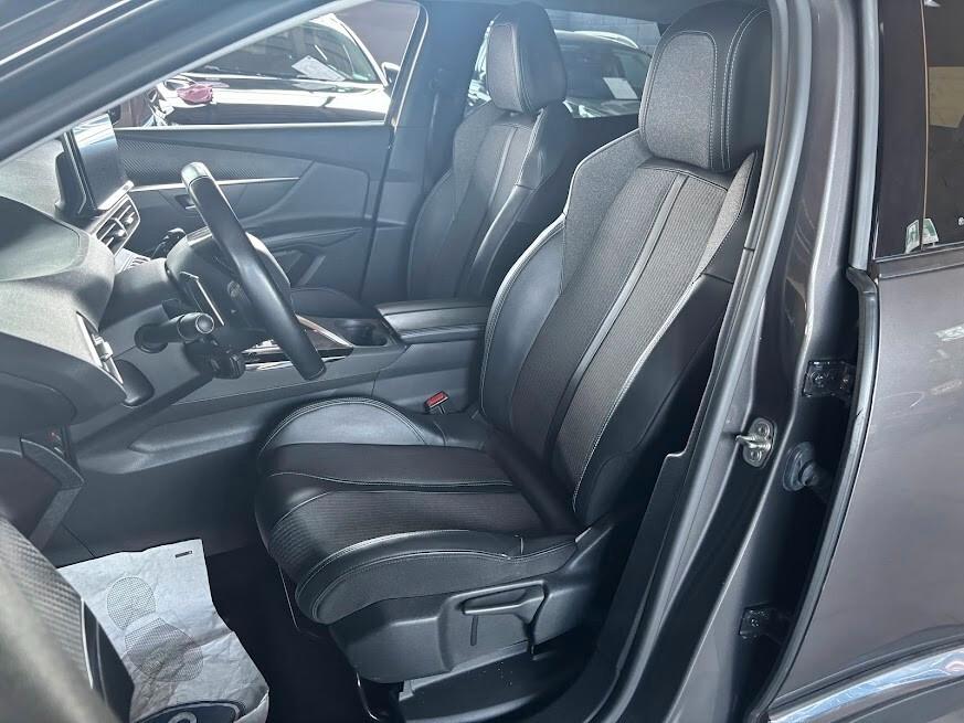 Peugeot 3008 BlueHDi 130 EAT 8 Allure 78.000KM
