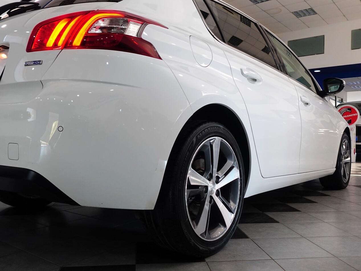Peugeot 308 1.6 BlueHDI 120 CV EAT6 ALLURE