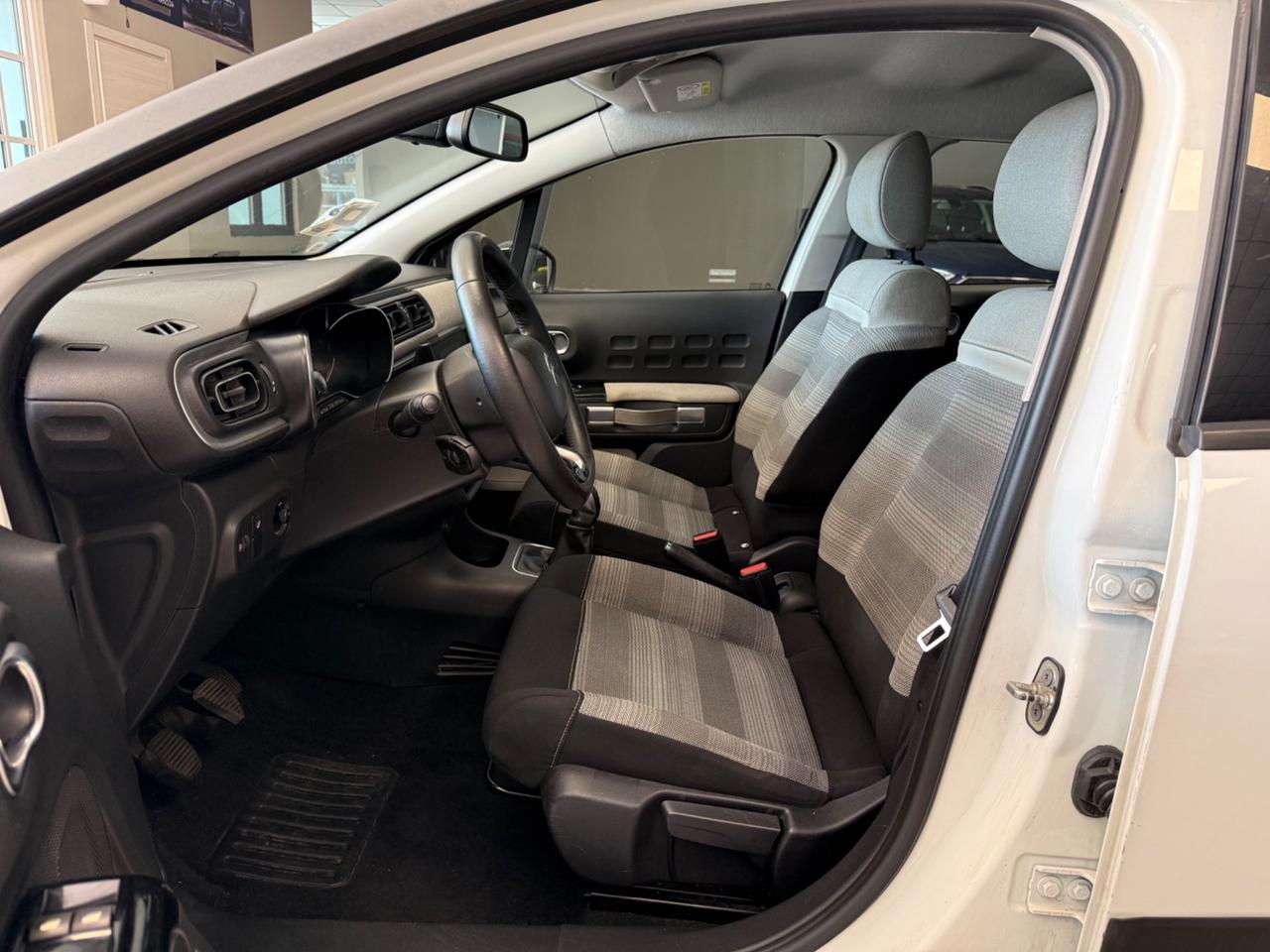 Citroen C3 PureTech 82 Live Edition