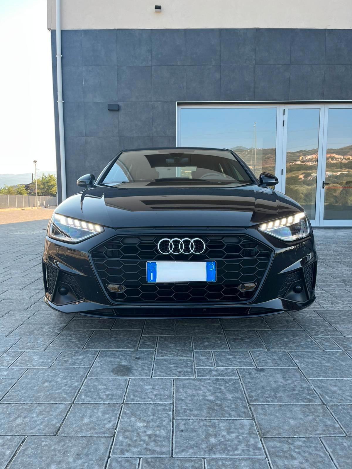 Audi A4 40 TDI S tronic line edition