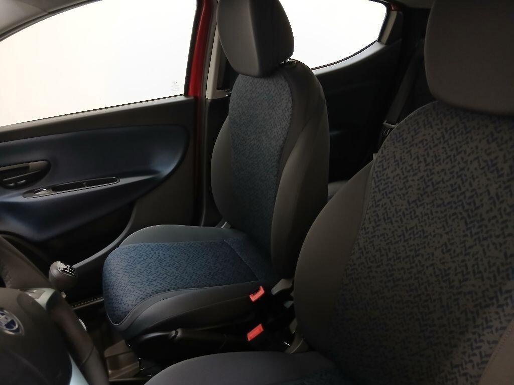 Lancia Ypsilon 1.0 FireFly 5 porte S&S Hybrid Gold