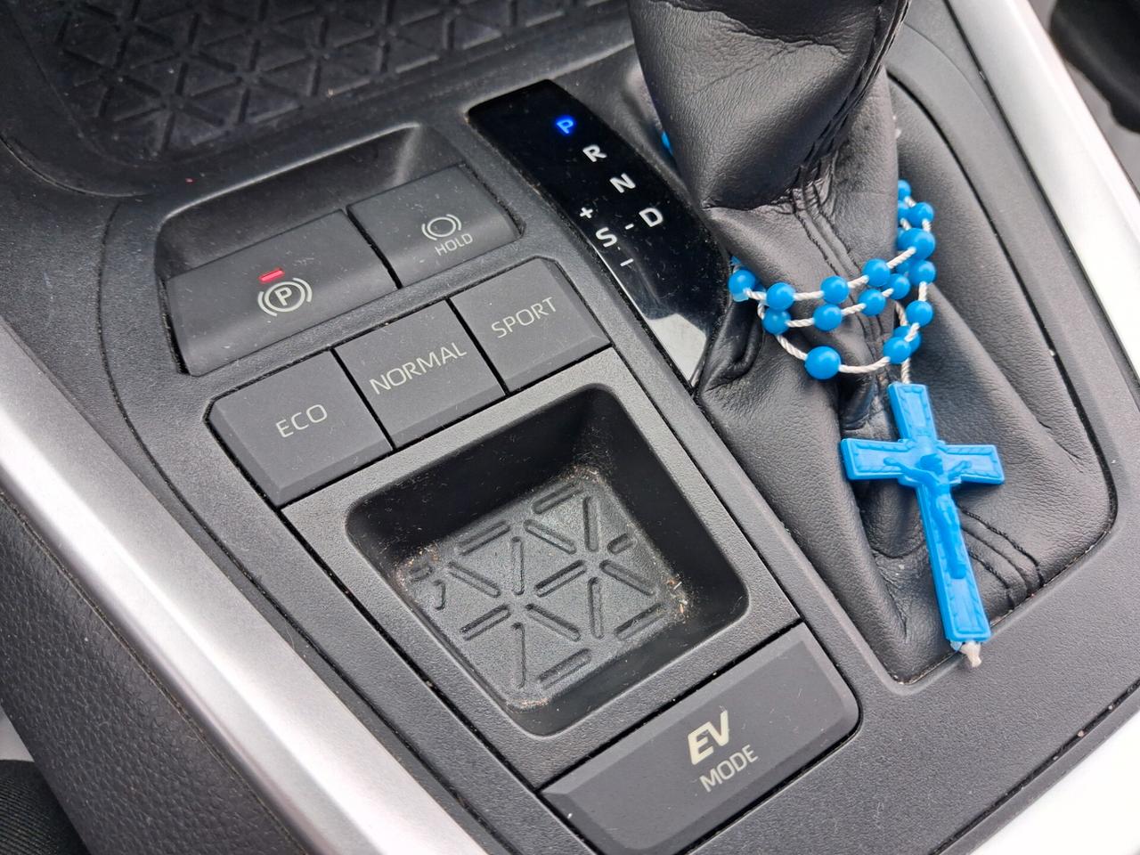Toyota RAV 4 RAV4 E-CVT 2WD Active