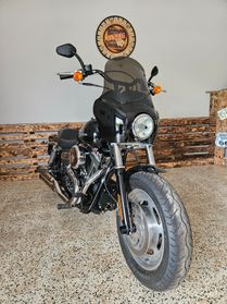 Harley-Davidson 1690 Dyna Fat bot