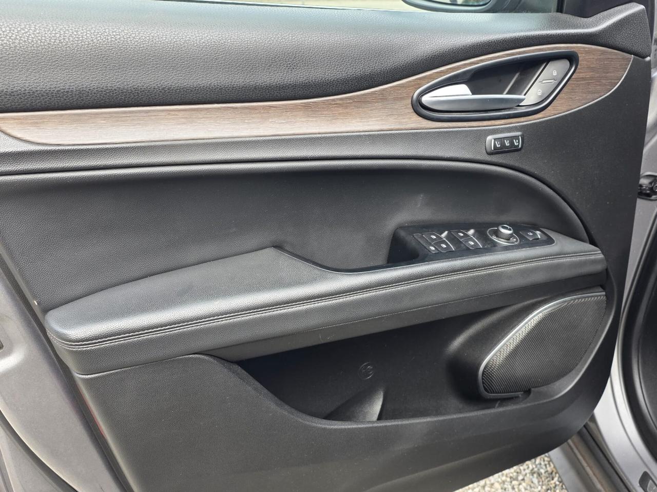 Alfa Romeo Stelvio 2.0 Turbo 280 CV AT8 Q4 First Edition