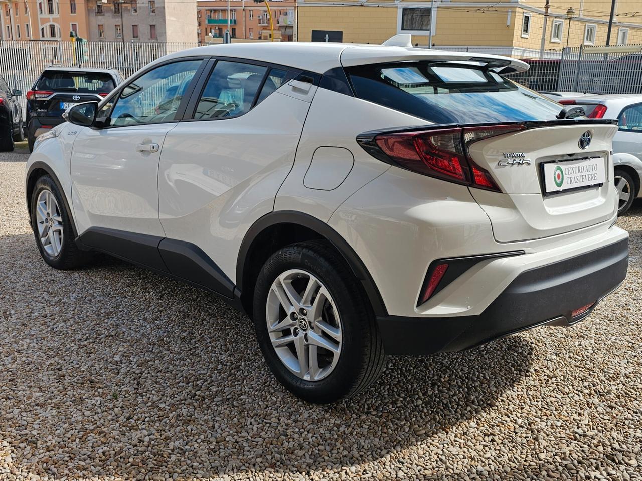 Toyota C-HR 1.8 Hybrid E-CVT Business