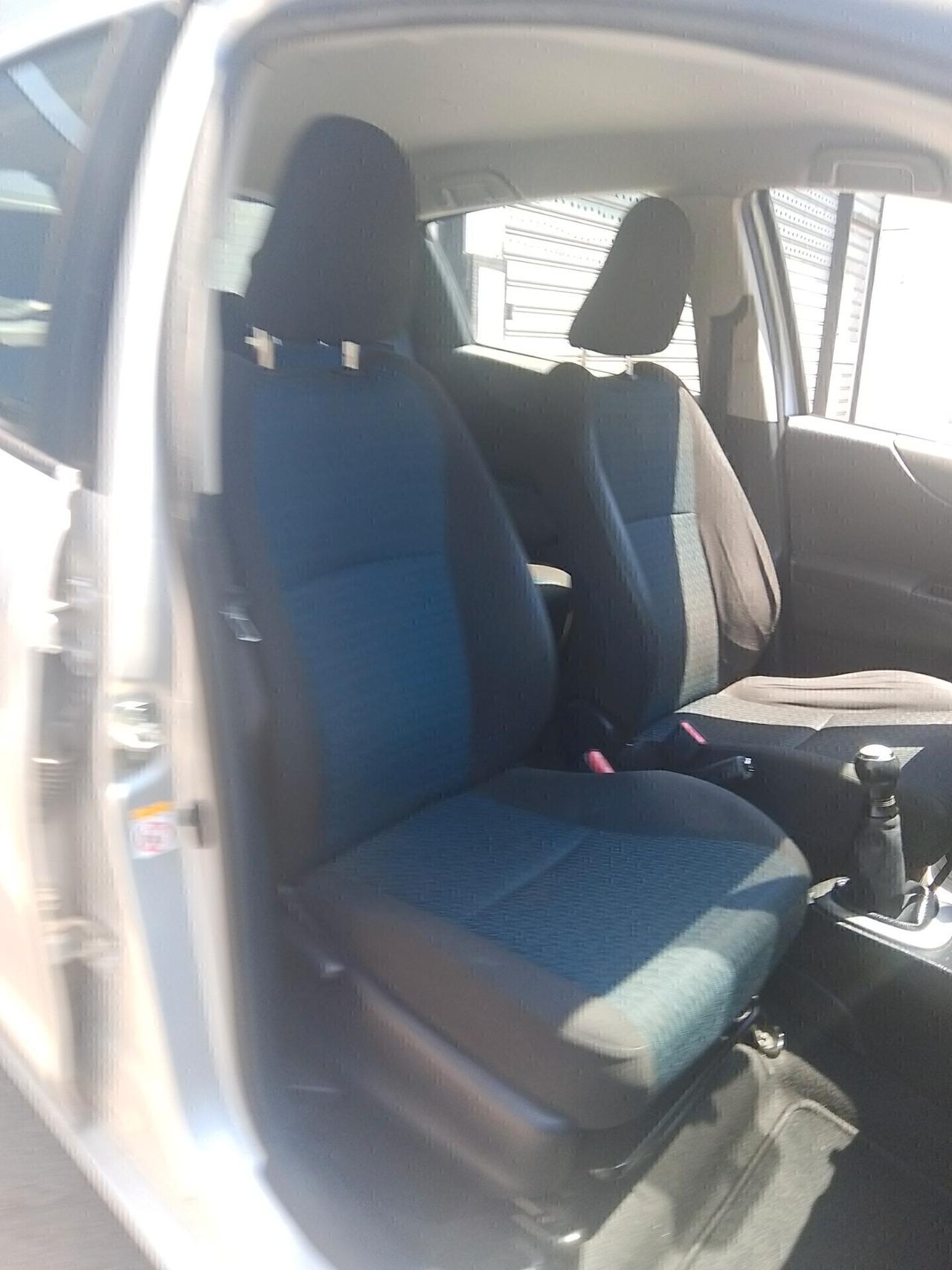 Toyota Yaris 1.0 5 porte Active