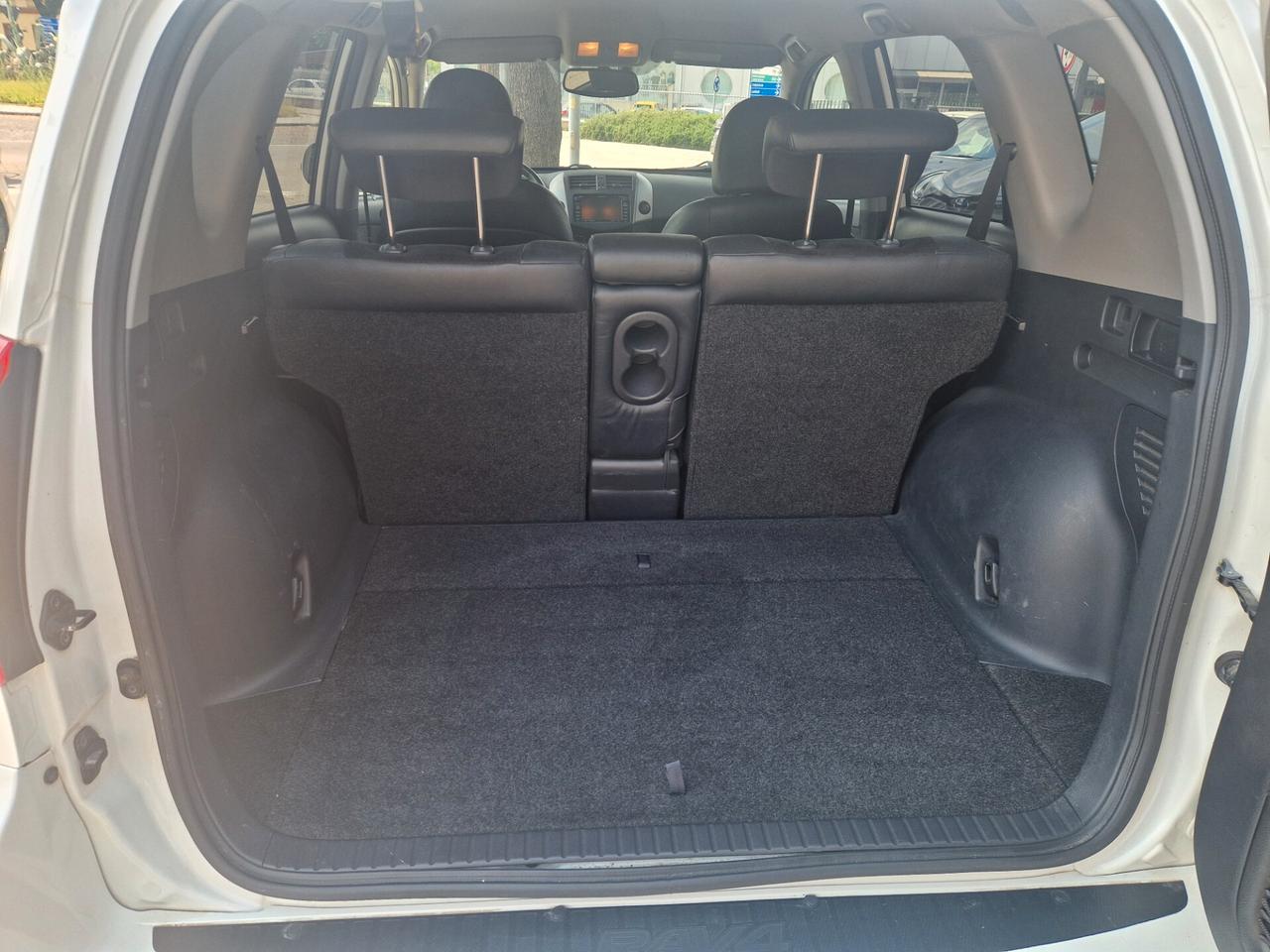 Toyota RAV 4 RAV4 Crossover 2.2 D-Cat A/T 150 CV Executive
