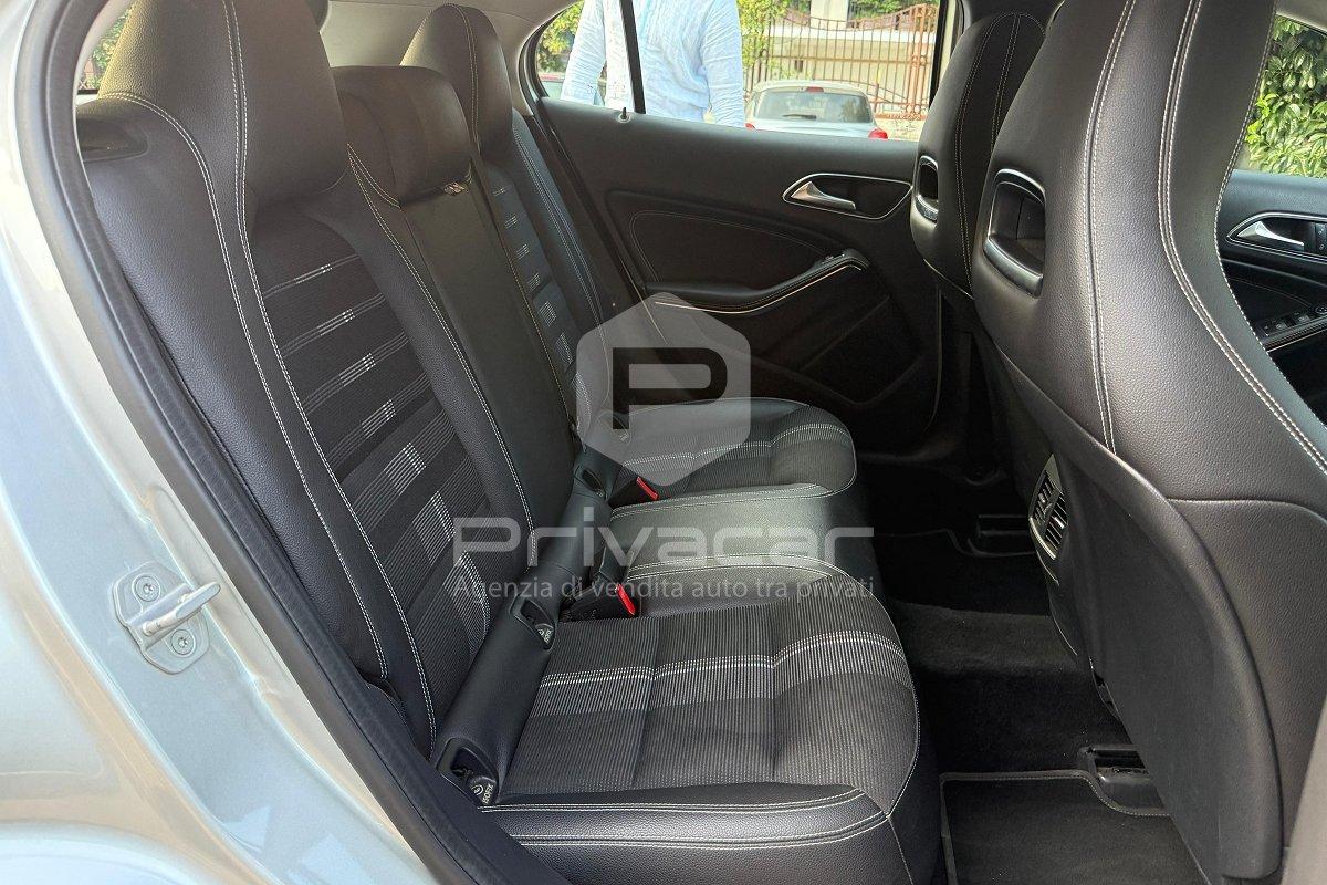 MERCEDES GLA 200 d Automatic Sport