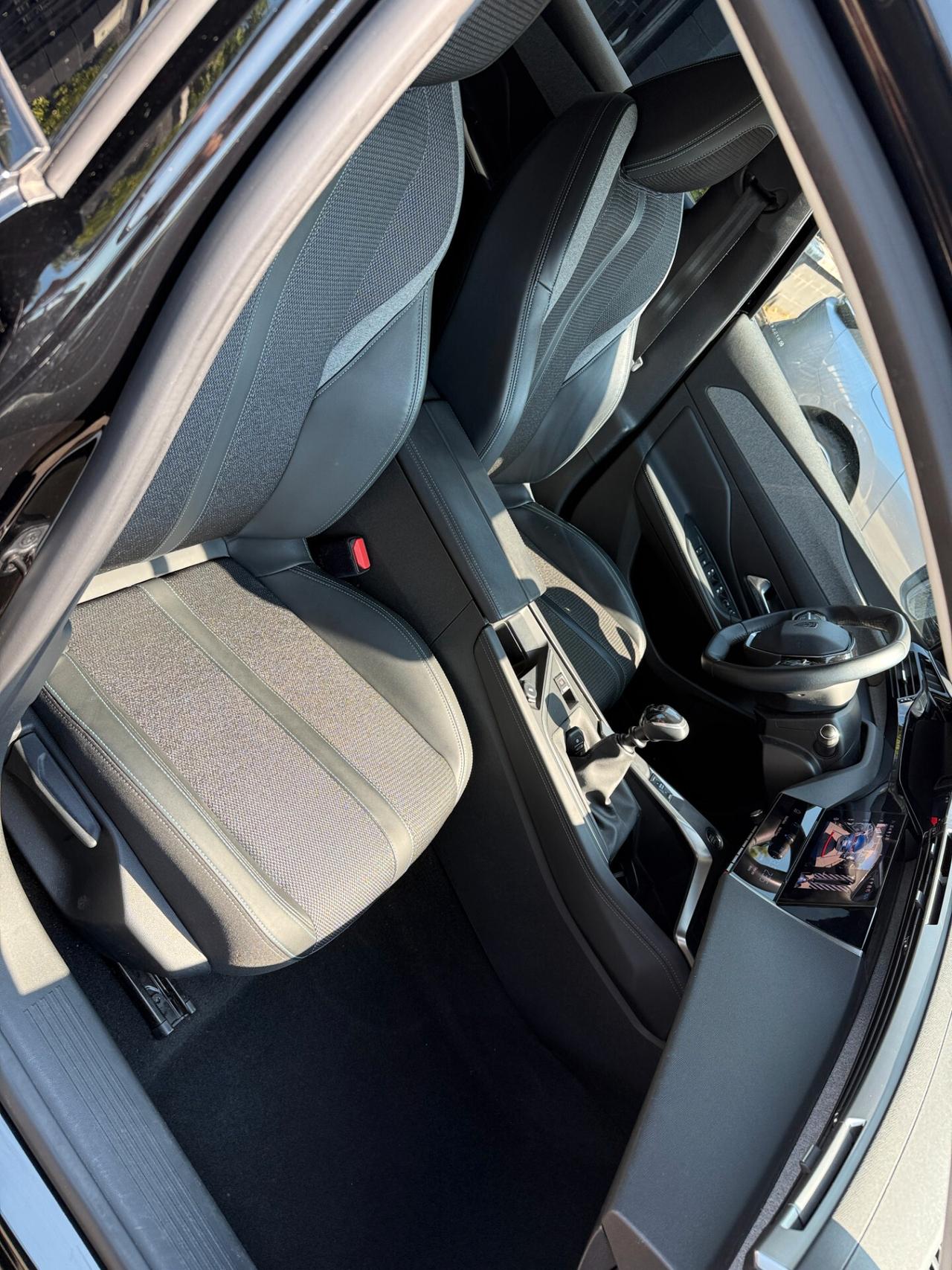 Peugeot 308 BlueHDi 130 S&S SW Allure Pack