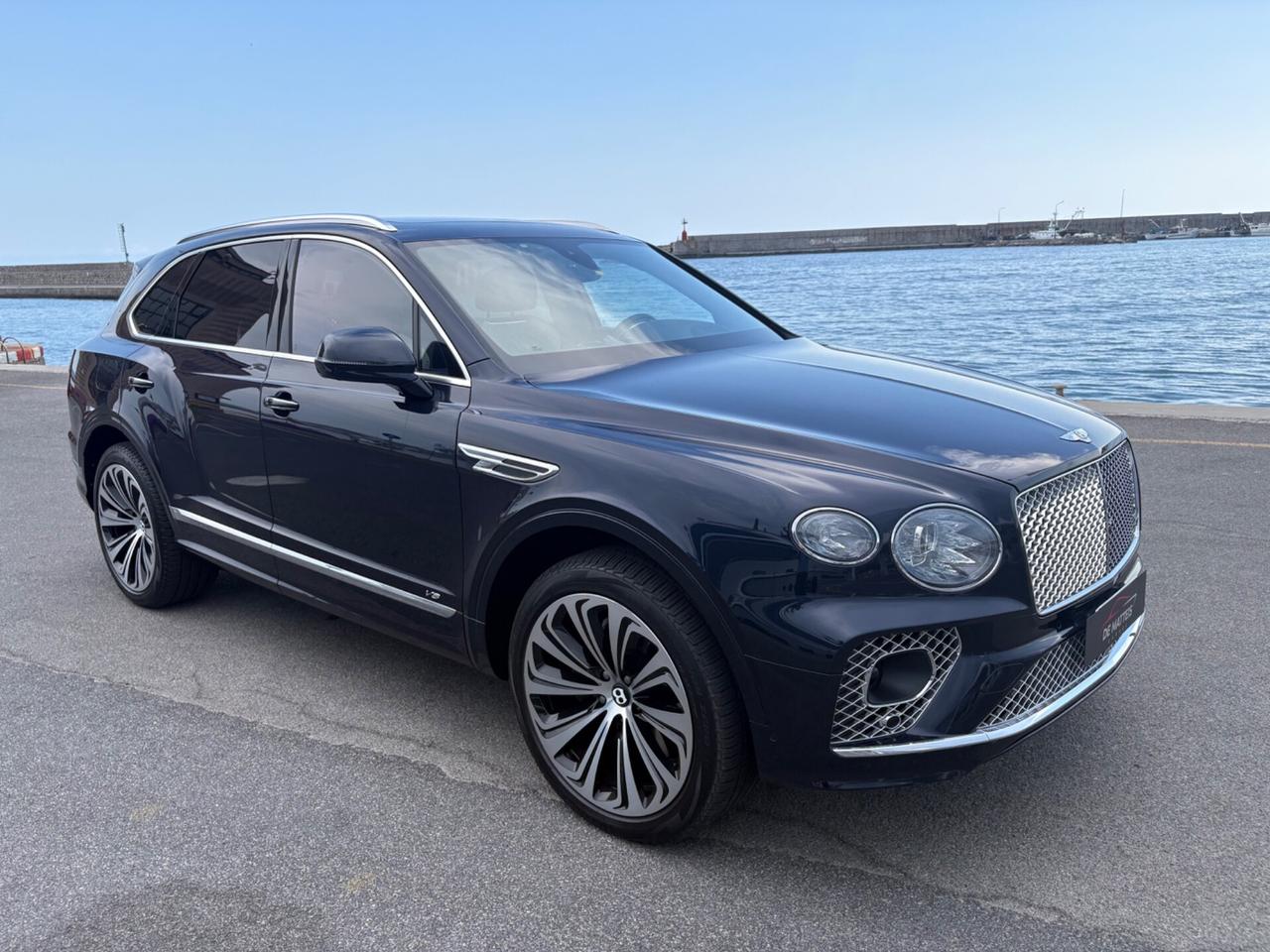 Bentley Bentayga V8