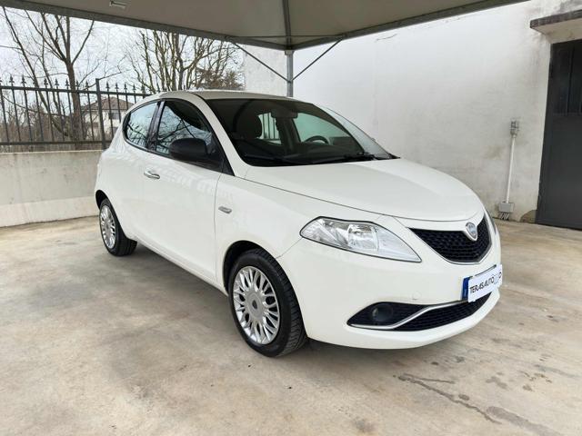 LANCIA Ypsilon 1.2 69 CV 5 porte EURO 6 OK NEOPATENTATI 1 PROP.