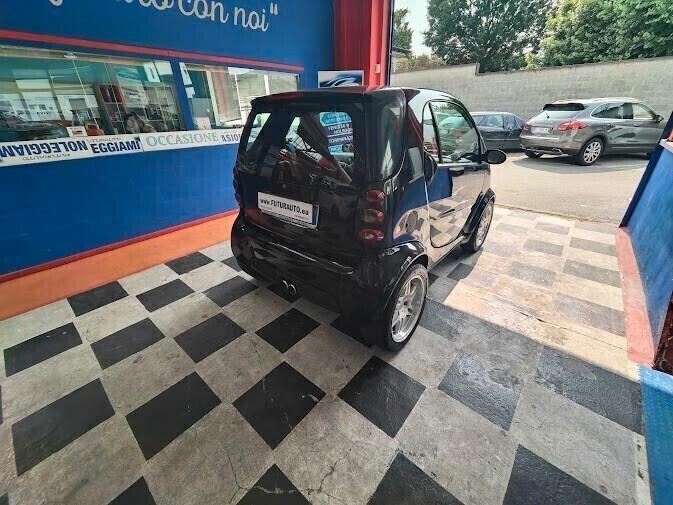 Smart ForTwo 700 coupé Brabus (55 kW)