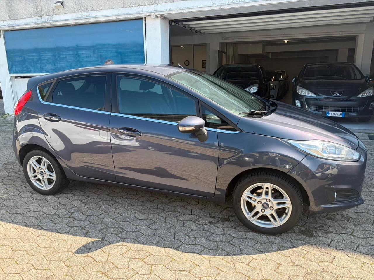 Ford Fiesta 1.4 5 porte Bz.- GPL Business*EURO5*NEOPATENTATI