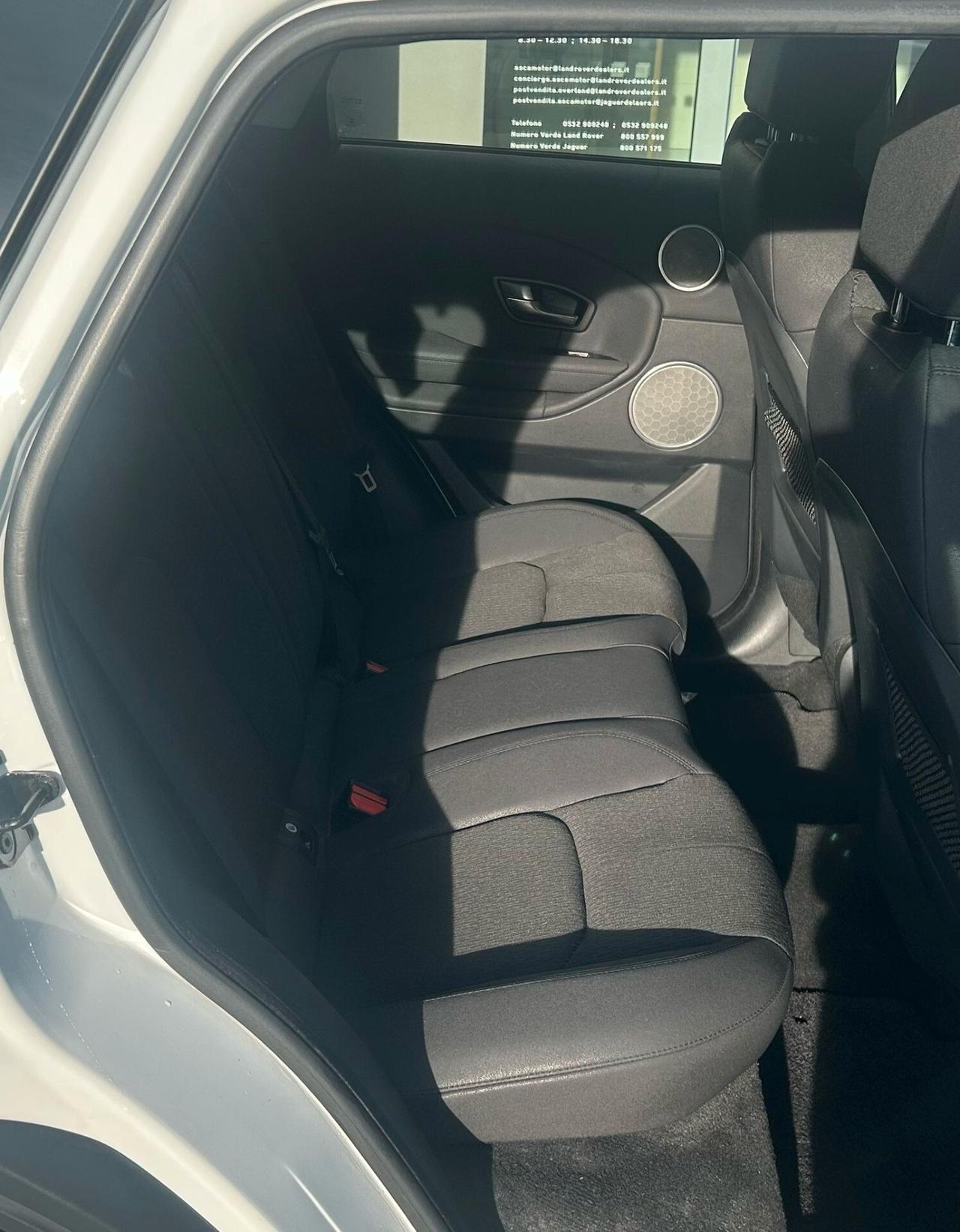 Range Rover Evoque 2.0 TD4 150 CV 5p. Pure