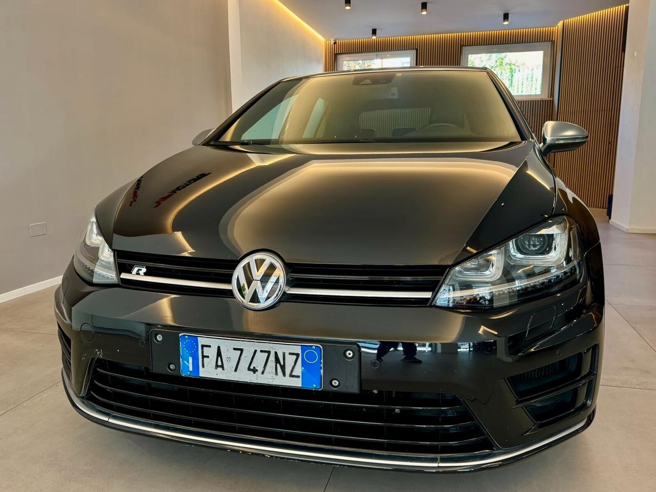 VOLKSWAGEN GOLF **R**7SERIE DSG CAMBIO AUTOMATICO FULL OPTIONAL 300CV
