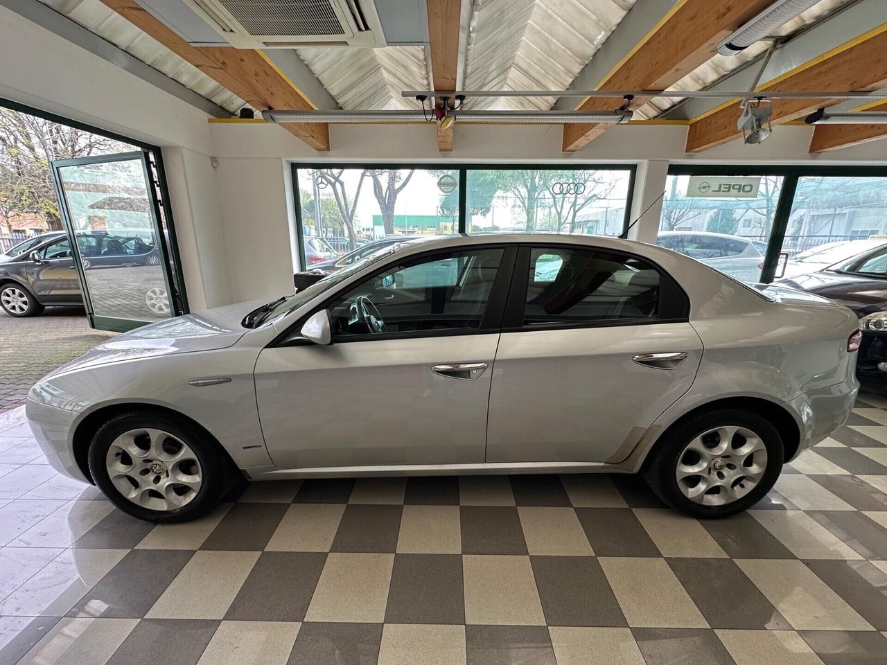 Alfa Romeo 159 1.9 JTDm 16V Distinctive