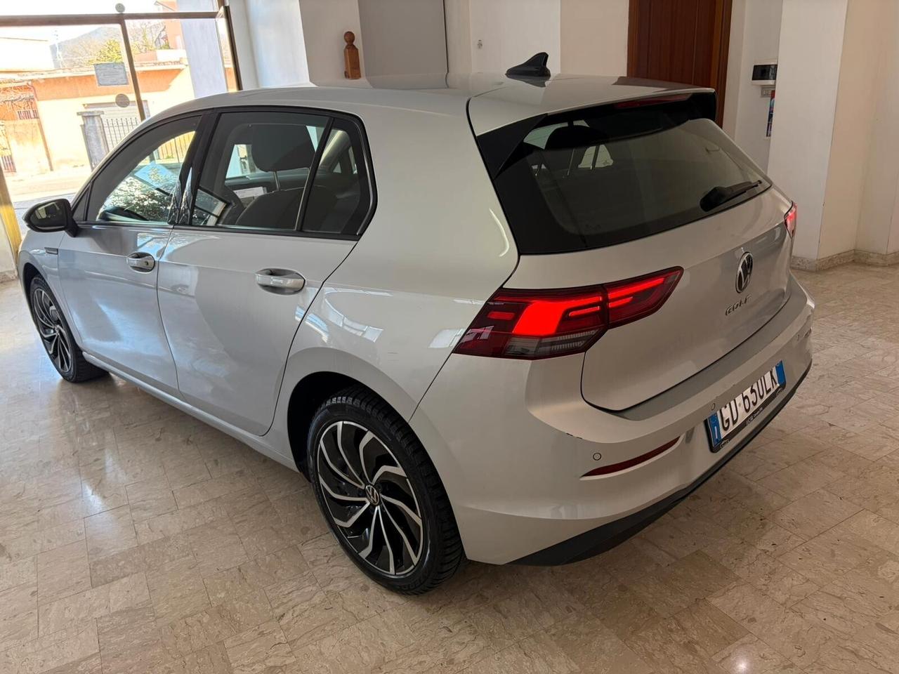 VOLKSWAGEN GOLF 8 2.0 TDI SCR STYLE "UNICA"
