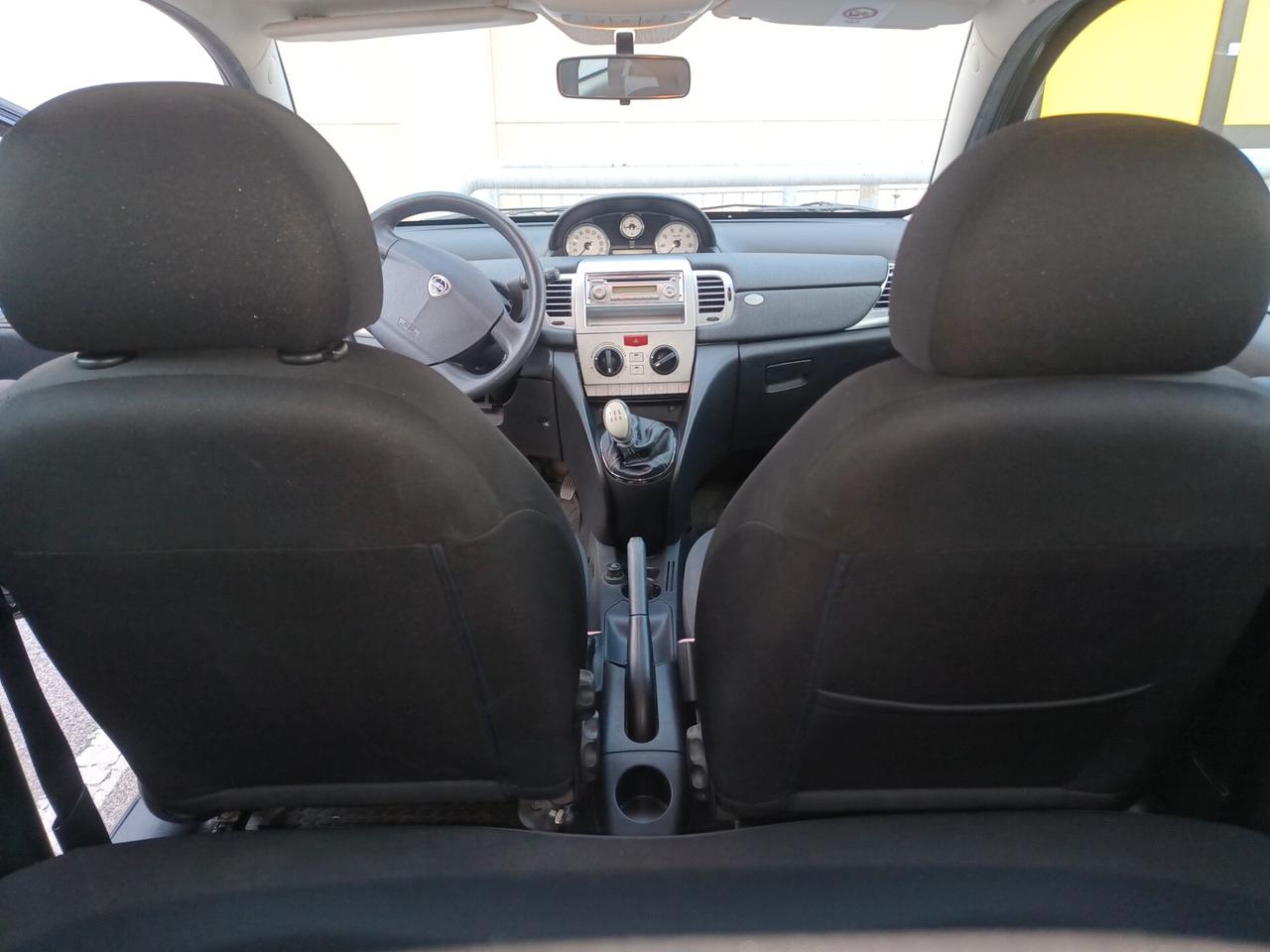 Lancia Ypsilon 1.2 Oro
