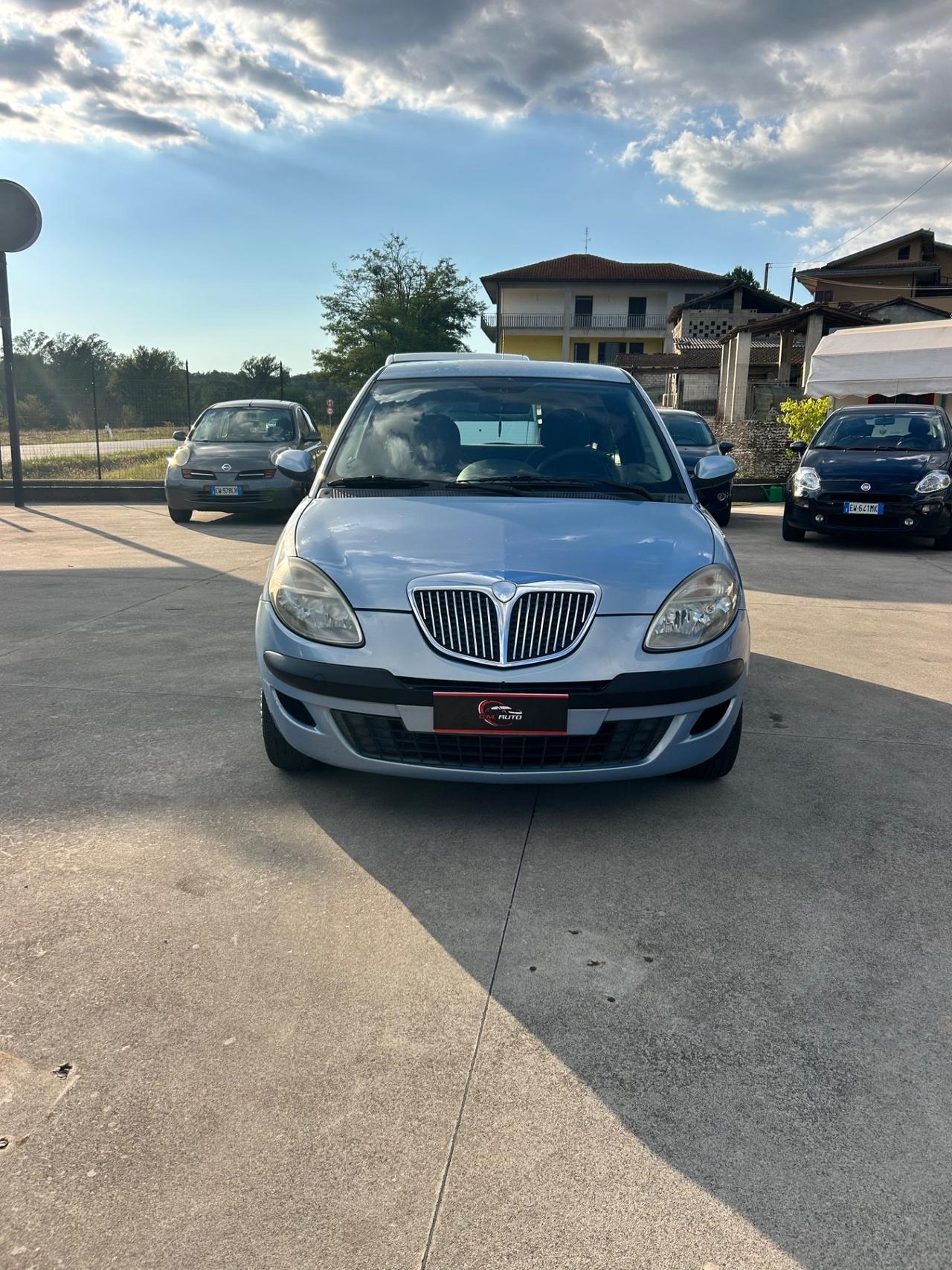 Lancia Ypsilon 1.2 Argento