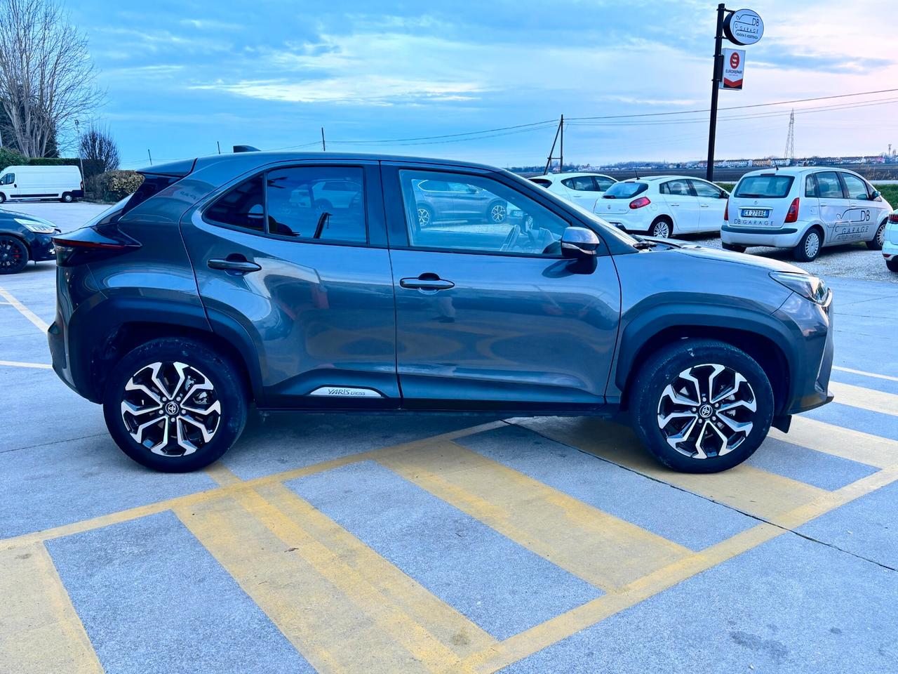 Toyota Yaris Cross 1.5 Hybrid 5p. E-CVT Trend