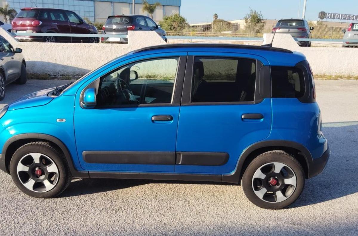 FIAT PANDA CROSS 1.0 hybrid 70cv