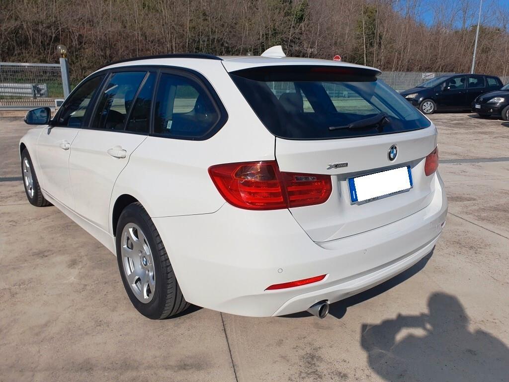 Bmw 318d xDrive Touring Modern