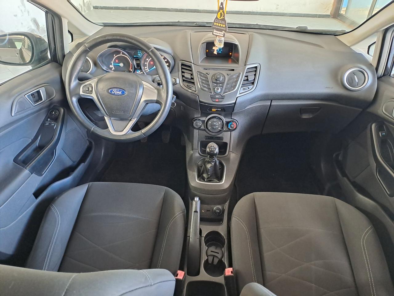 Ford Fiesta 1.5 TDCi 75CV 5 porte Titanium