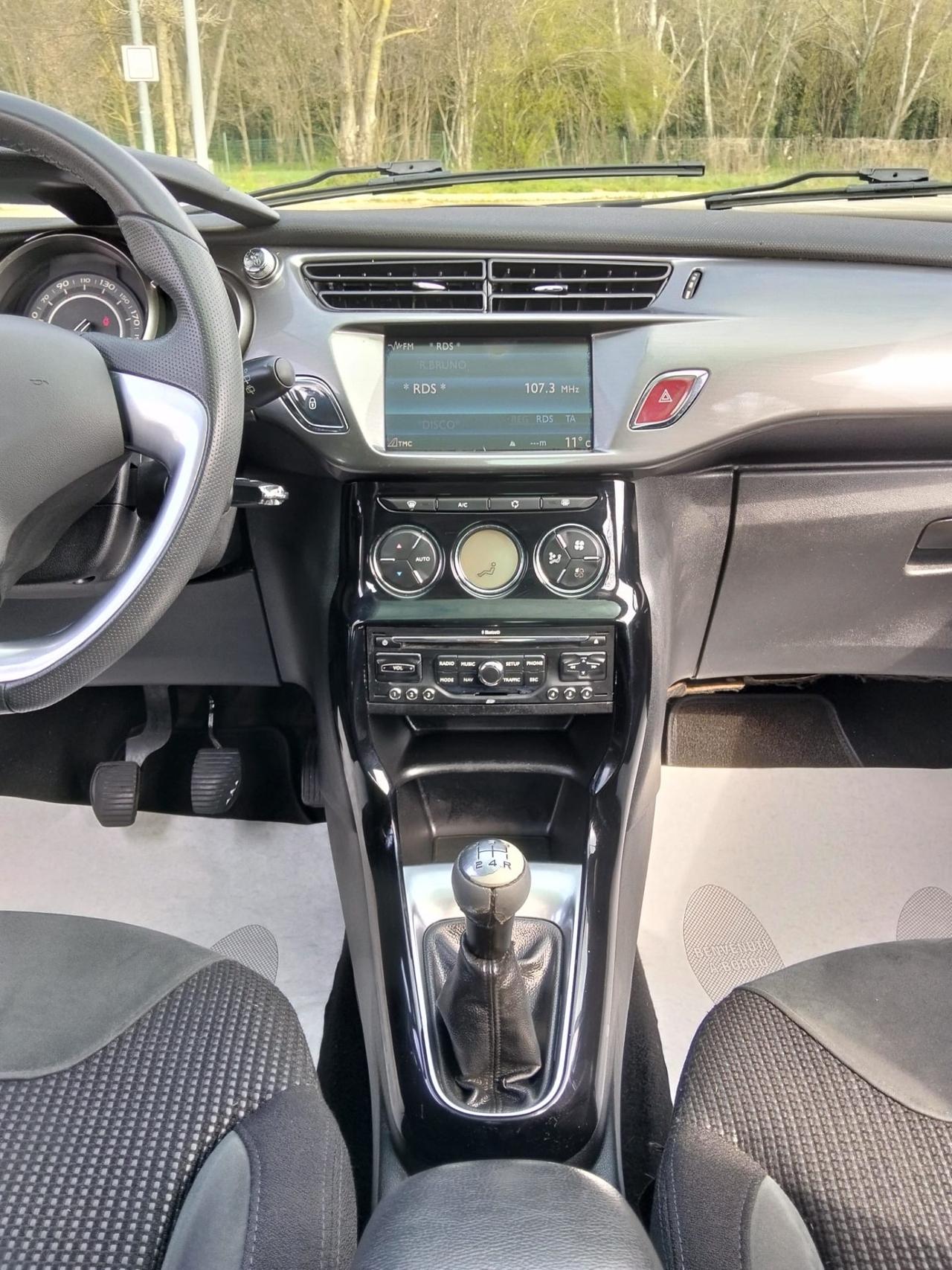 Citroen C3 1.4 HDi 70Cv*Panorama*Navi*Cerchi