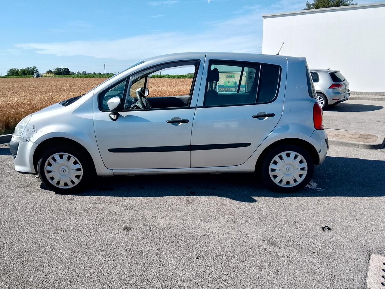 Renault Modus 1.5 dCi 150.000 km auto pari al nuovo