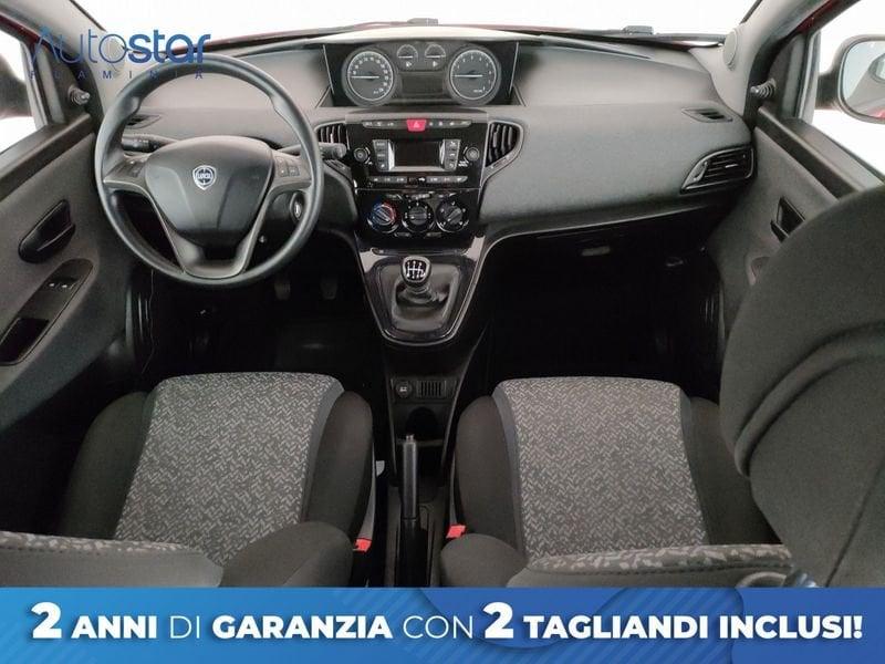 Lancia Ypsilon 1.0 firefly hybrid Silver s&s 70cv