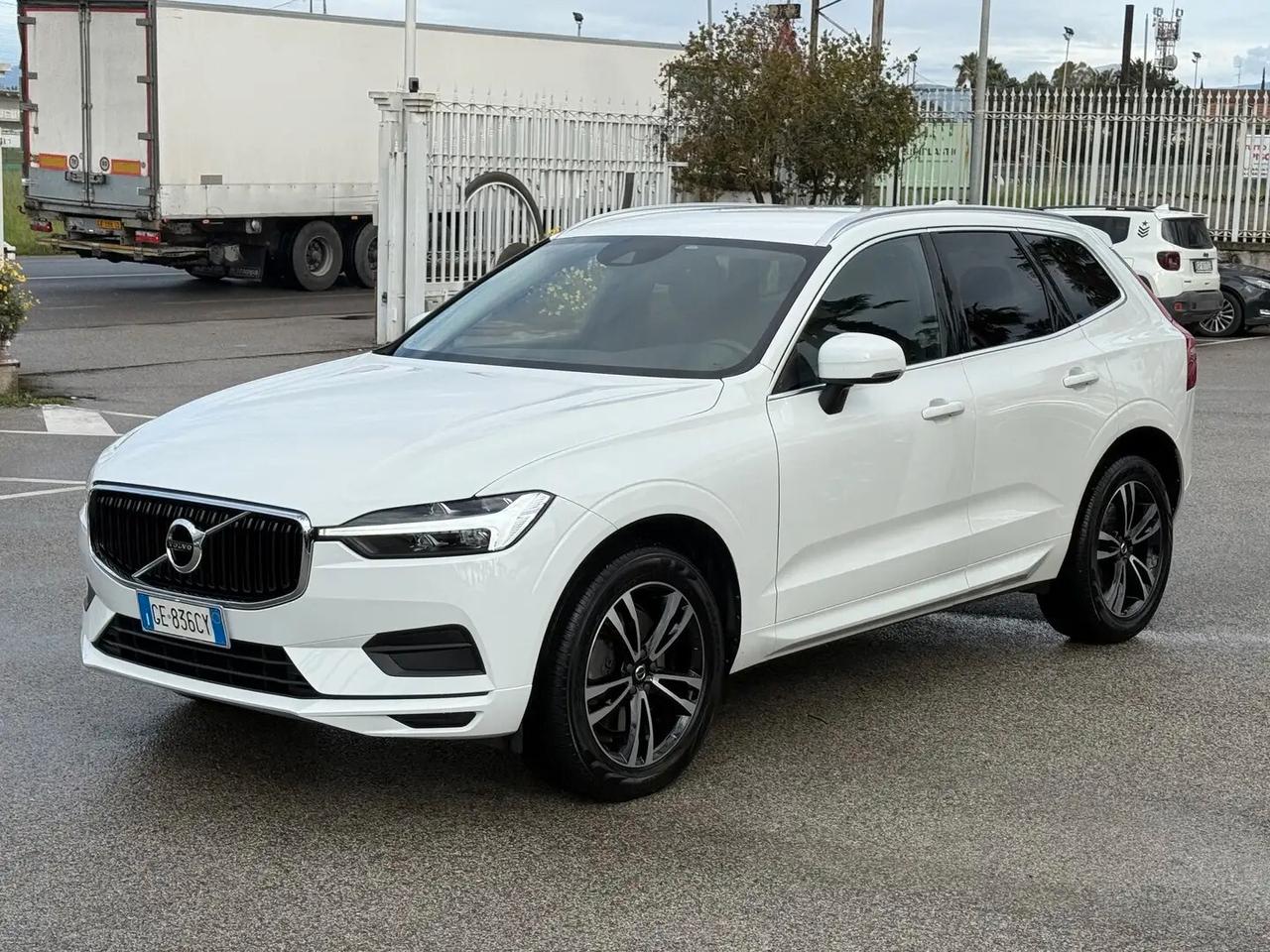 Volvo XC 60 XC60 B4 (d) R-design
