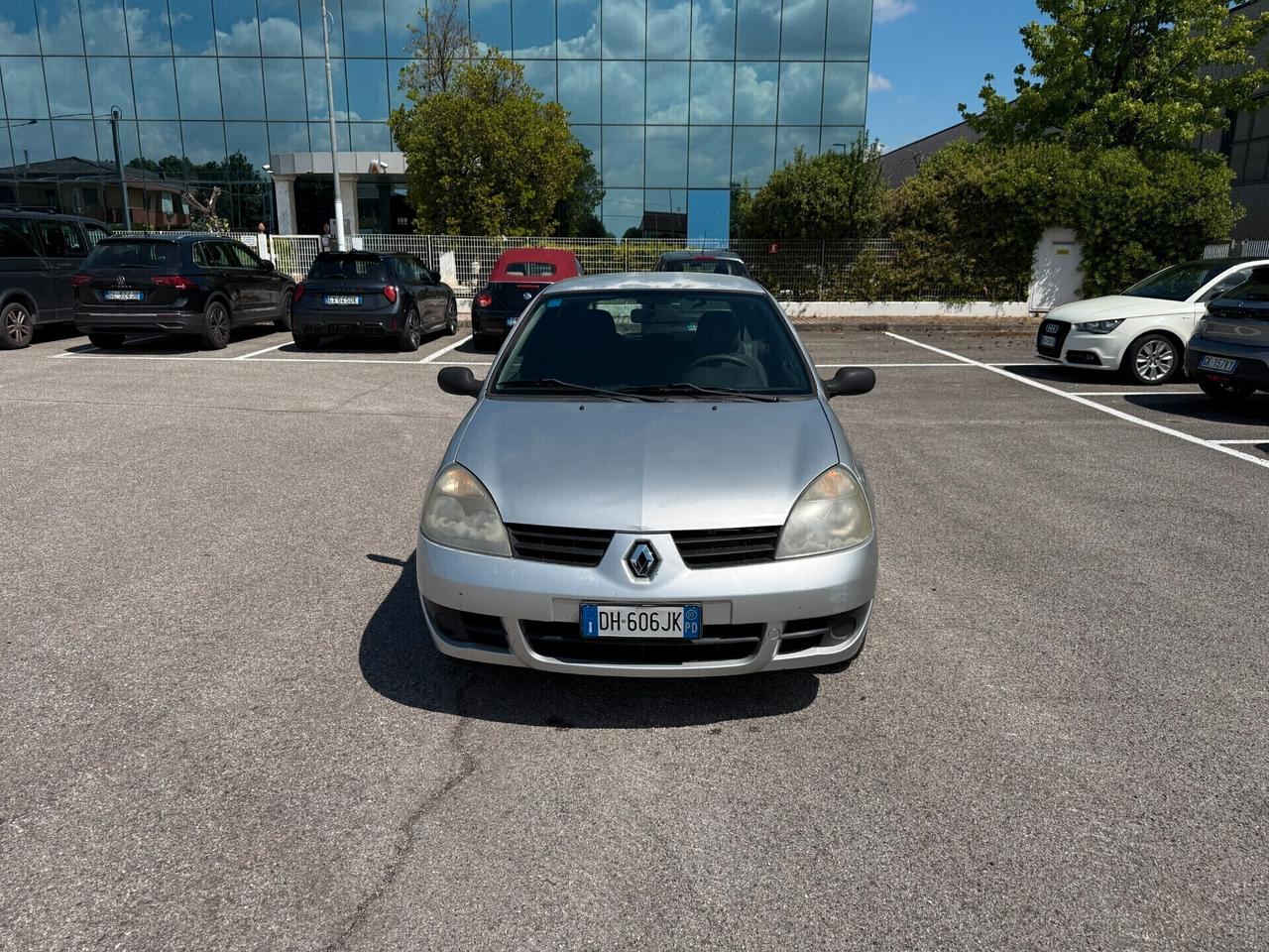 Renault Clio 1.2 16V 3 porte Dynamique