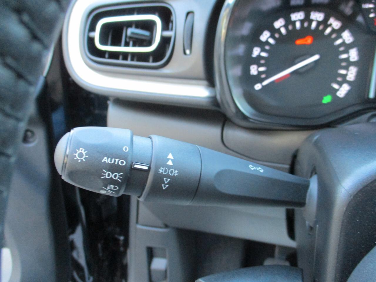 Citroen C3 PureTech 83 S&S Shine Pack