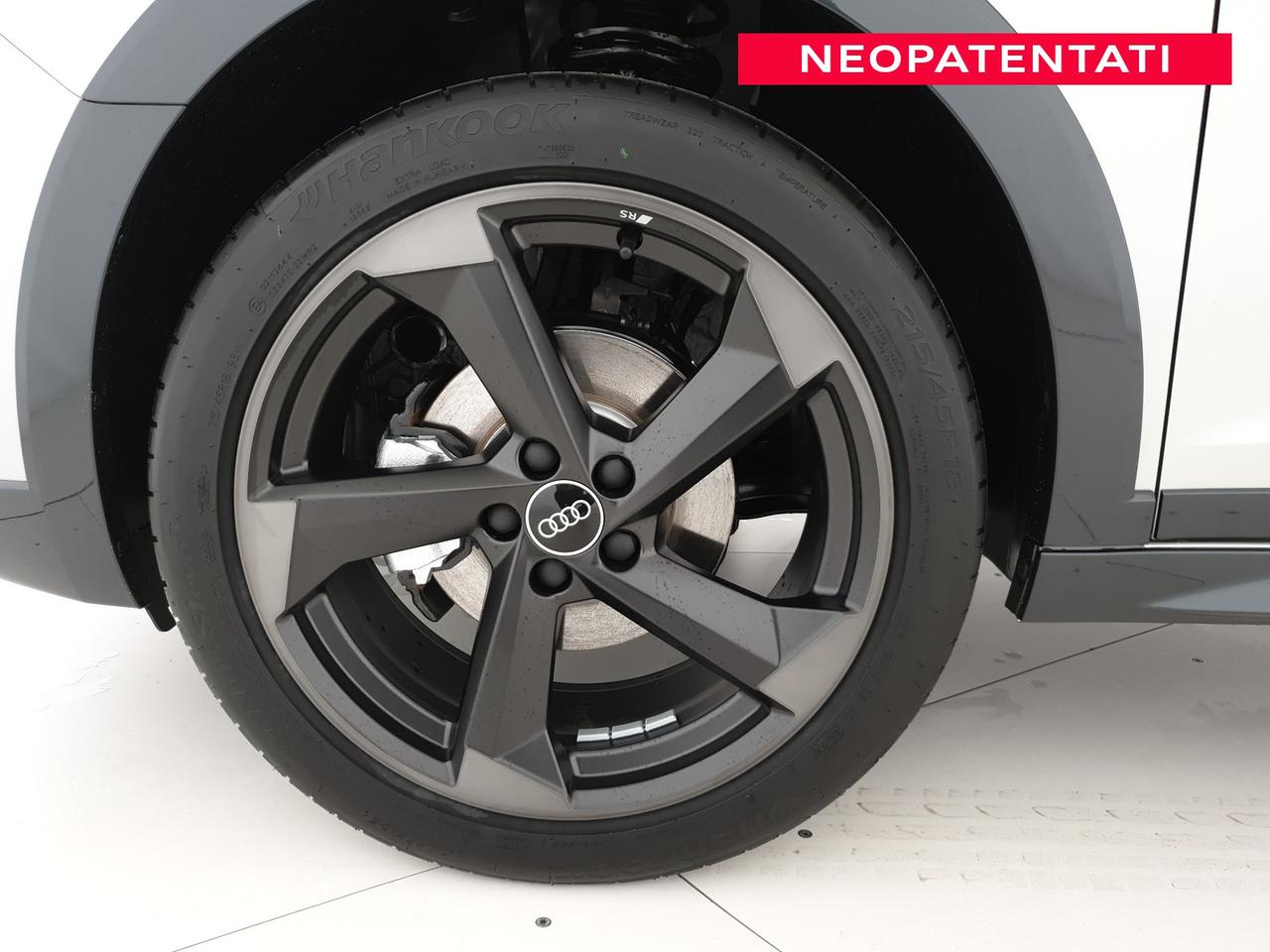 Allstreet 30TFSI 116CV S tronic Identity Contrast