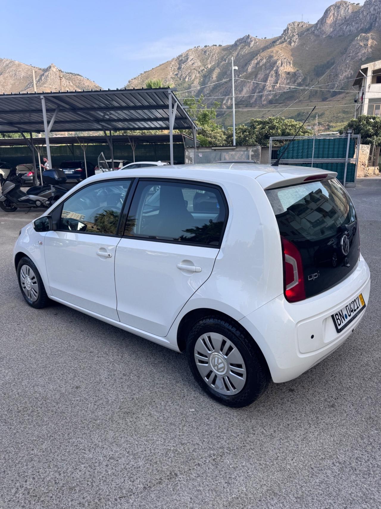 Volkswagen up! 1.0 75 CV 5p. high