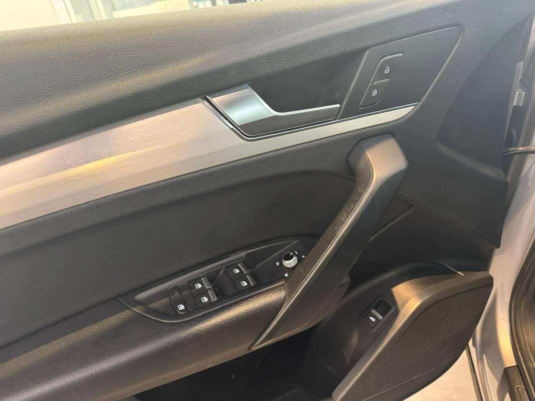 Audi Q5 40 2.0 tdi mhev 12V S line quattro s-tronic