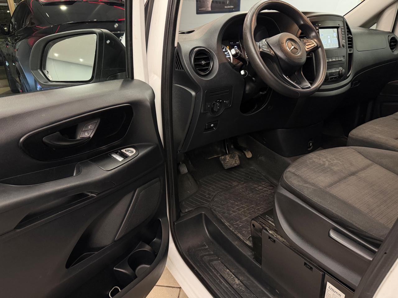 Mercedes-benz Vito cdi 6 posti iva esposta