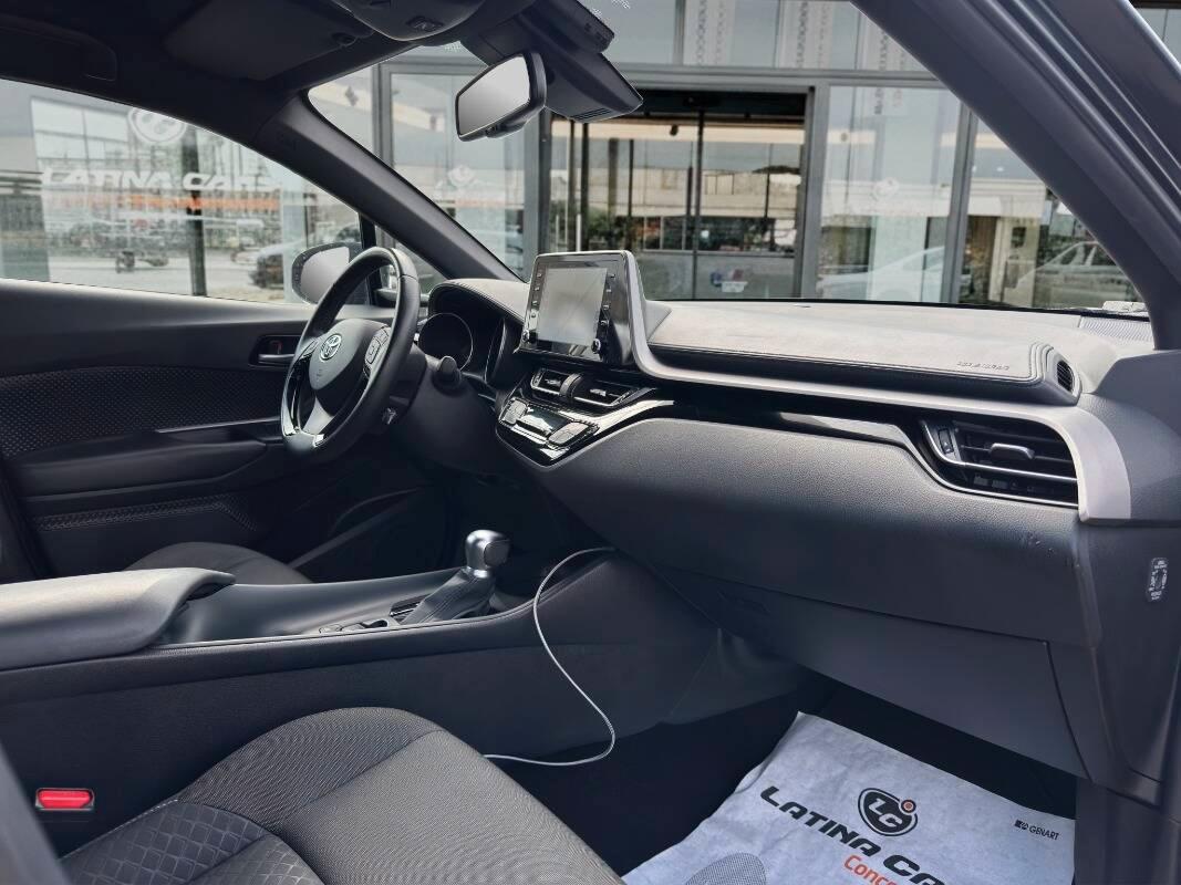 Toyota C-HR 1.8h Business AUTOMATICA e CarPlay