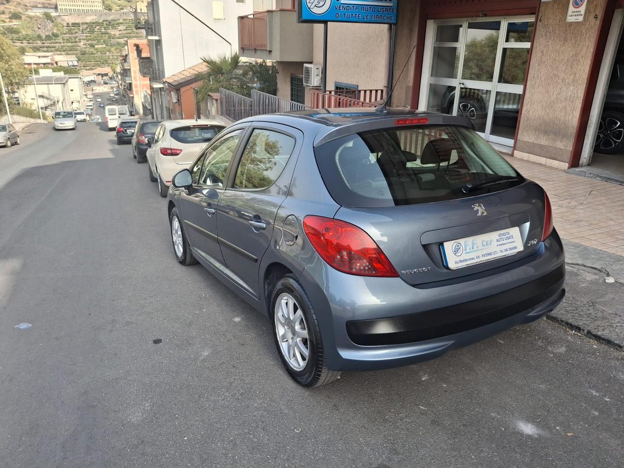 Peugeot 207 1.4 HDi 70CV 5p. ONE Line